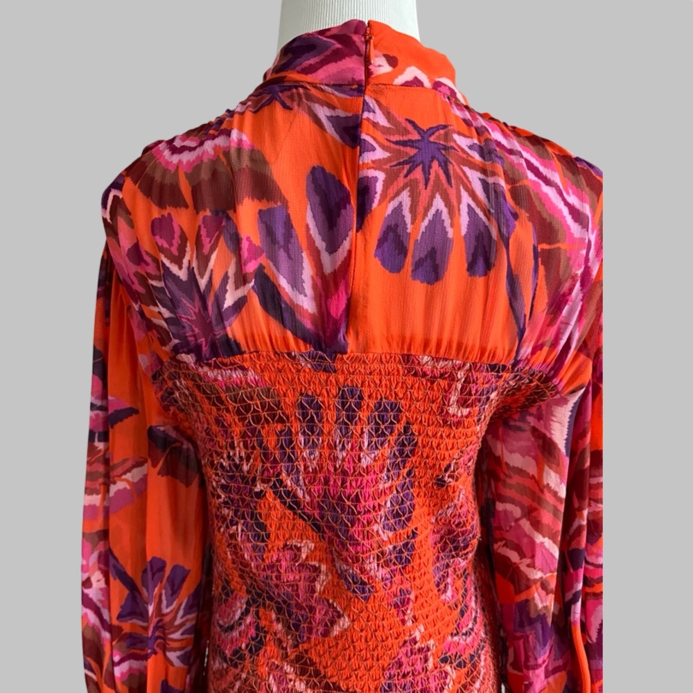 Farm Rio Chevron Forest Orange Mini
Dress Size M - Picture 8 of 13